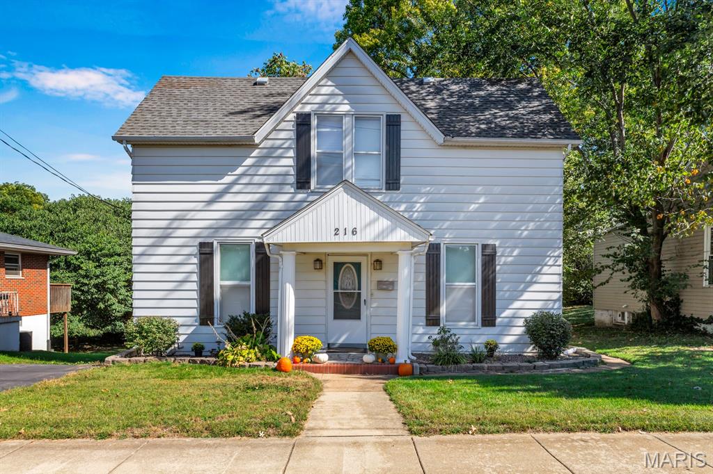 216 Seminary Street