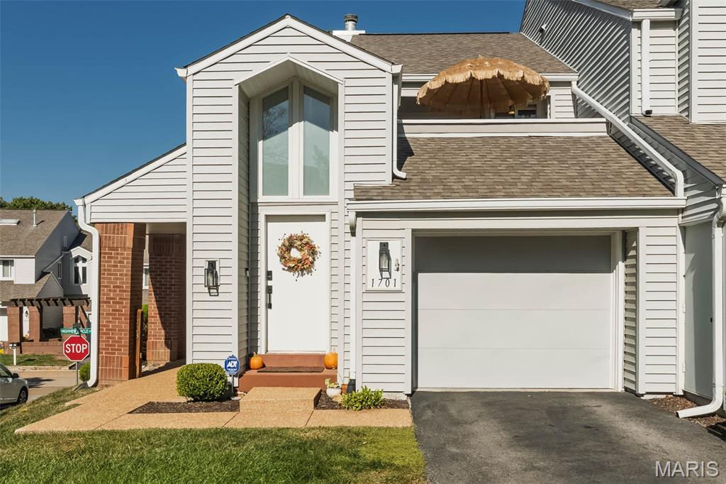 1701 Highview Circle Court