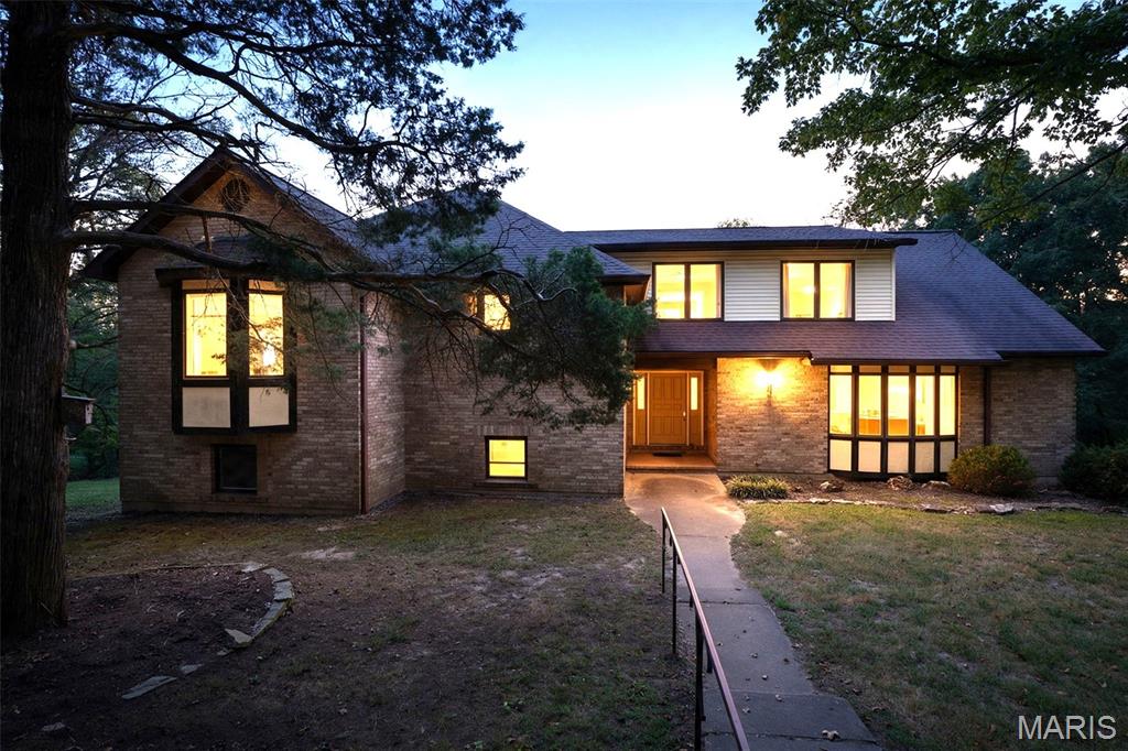 7327 Woods Road