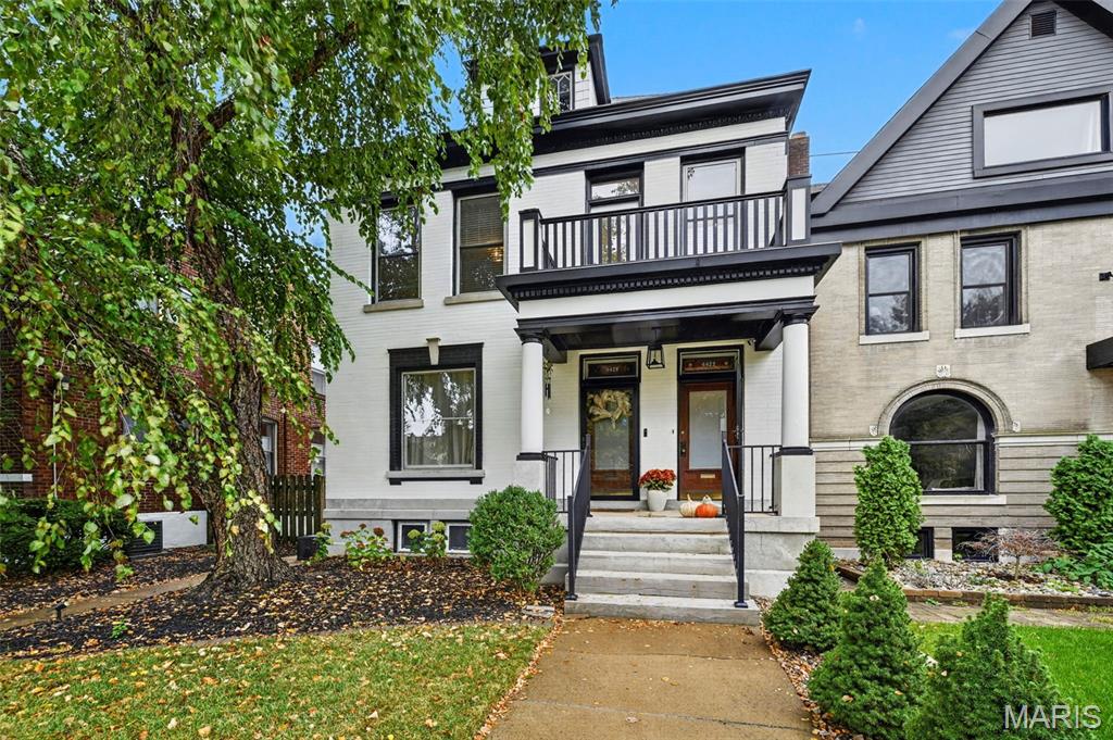 4420 Laclede Avenue