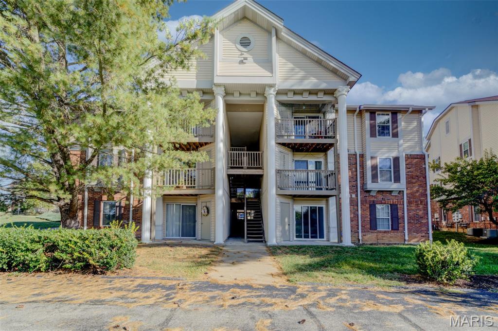 700 Ridgeside Drive