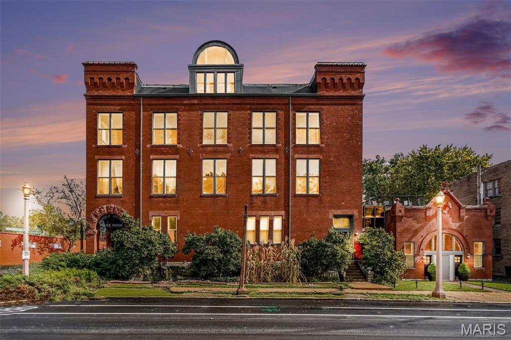 3556 Magnolia Avenue
