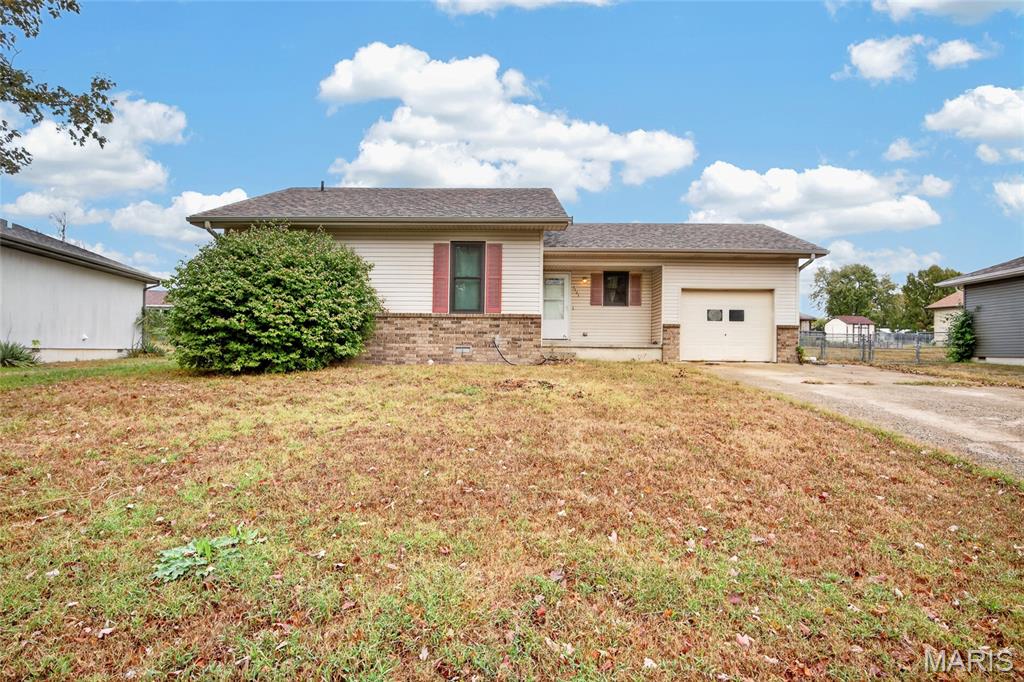 1121 Fowler Road