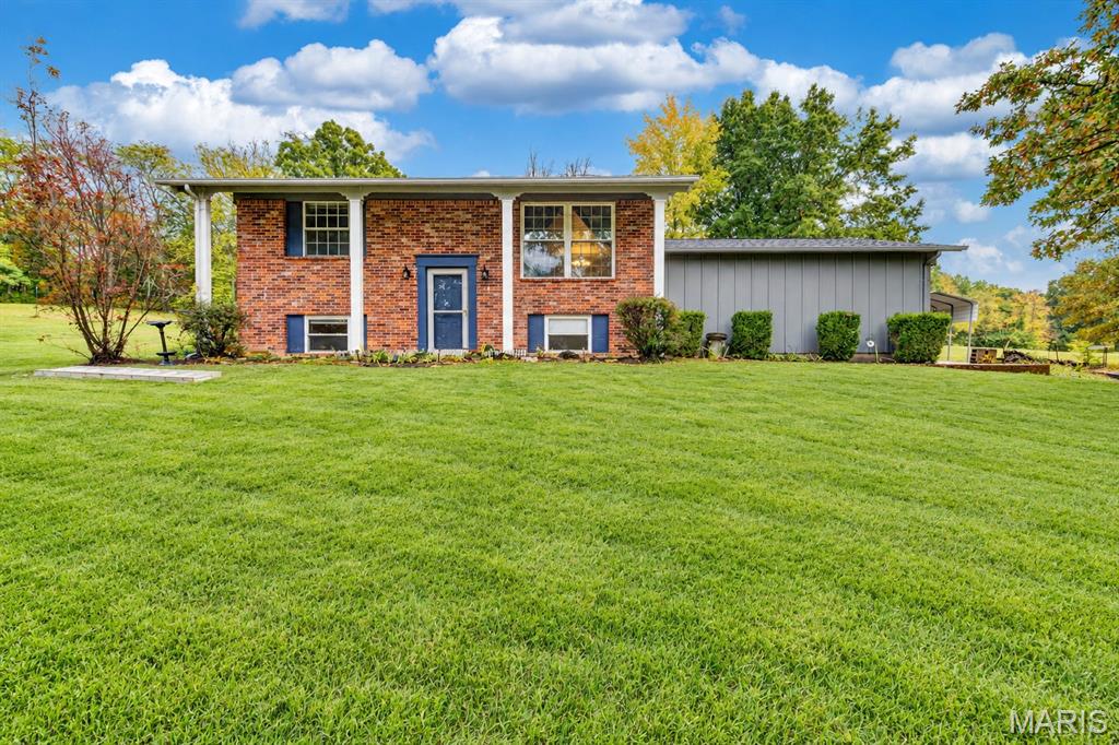 7875 Oak Lawn Place