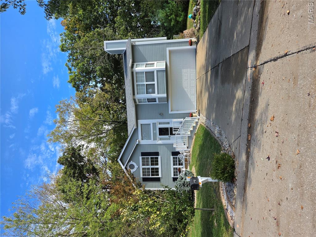 8 Windstone Court