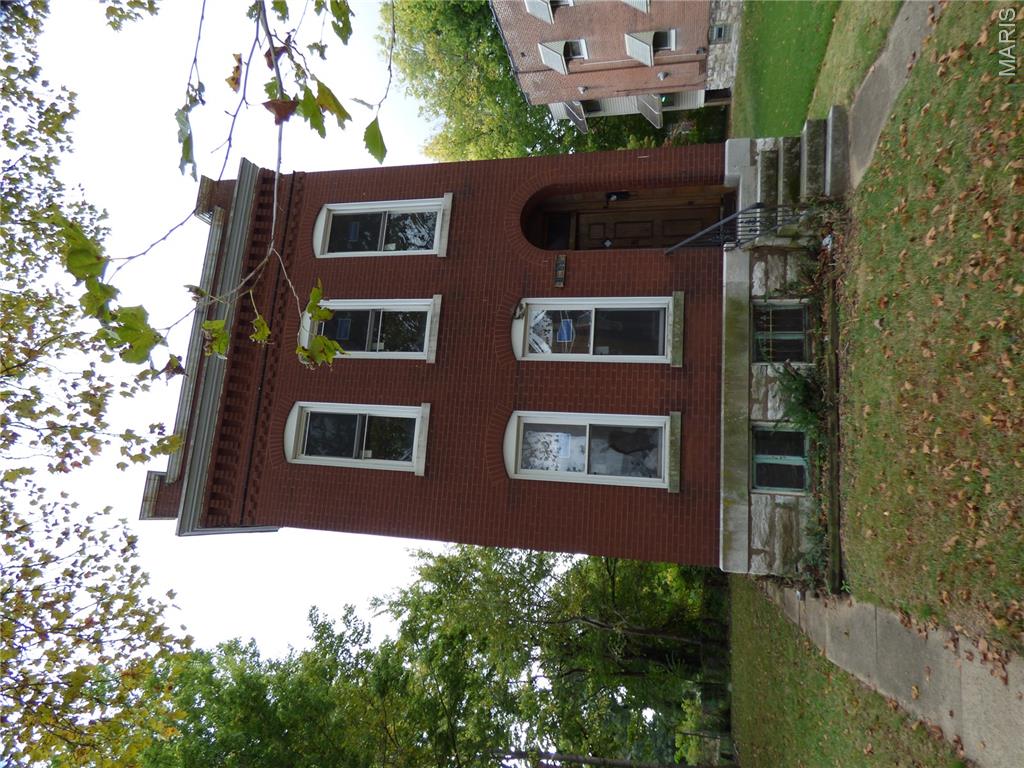 1028 Theobald Avenue